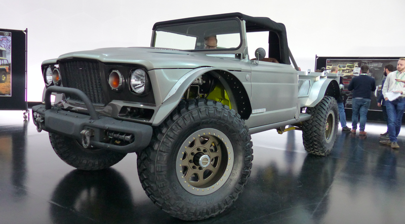 Illustration for article titled The Jeep M-715 'Five-Quarter' Is a 700+ HP Convertible Military Supertruck